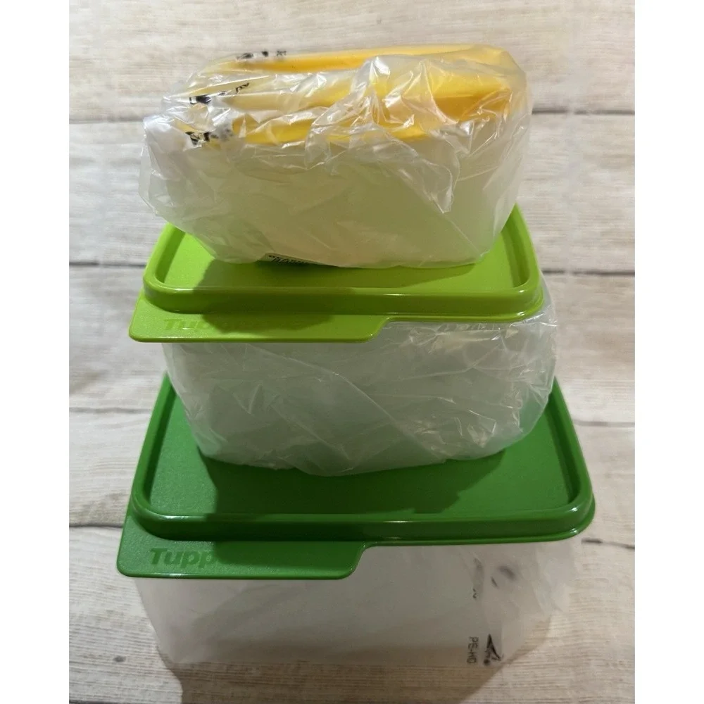 NEW Set of 3 Tupperware Keep Tabs Square Storage Containers New in Pkg Tub18